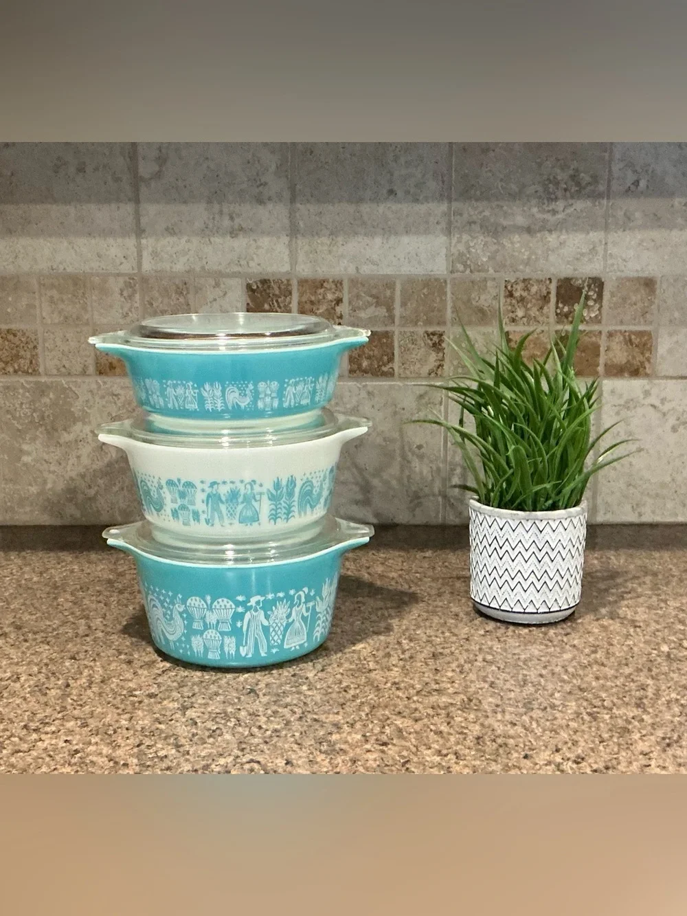 Vintage Pyrex Amish Butterprint Casserole Set 471 472 473 with Lids, No Chips